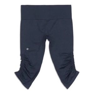 LULULEMON IN THE FLOW CROP LEGGINGS
